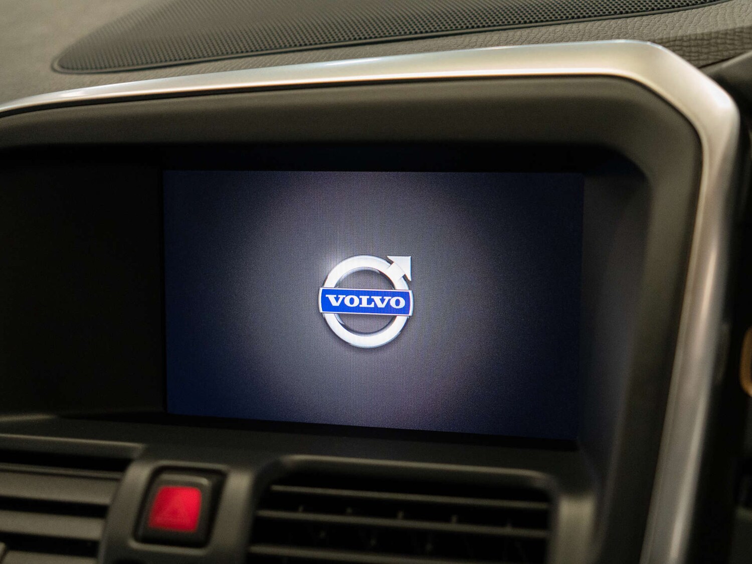 Used Volvo XC60 2017 for sale - 77903090: Photo 30