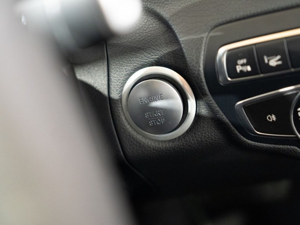 Used Mercedes-Benz C Class 2017 for sale - 76690736: Photo 44