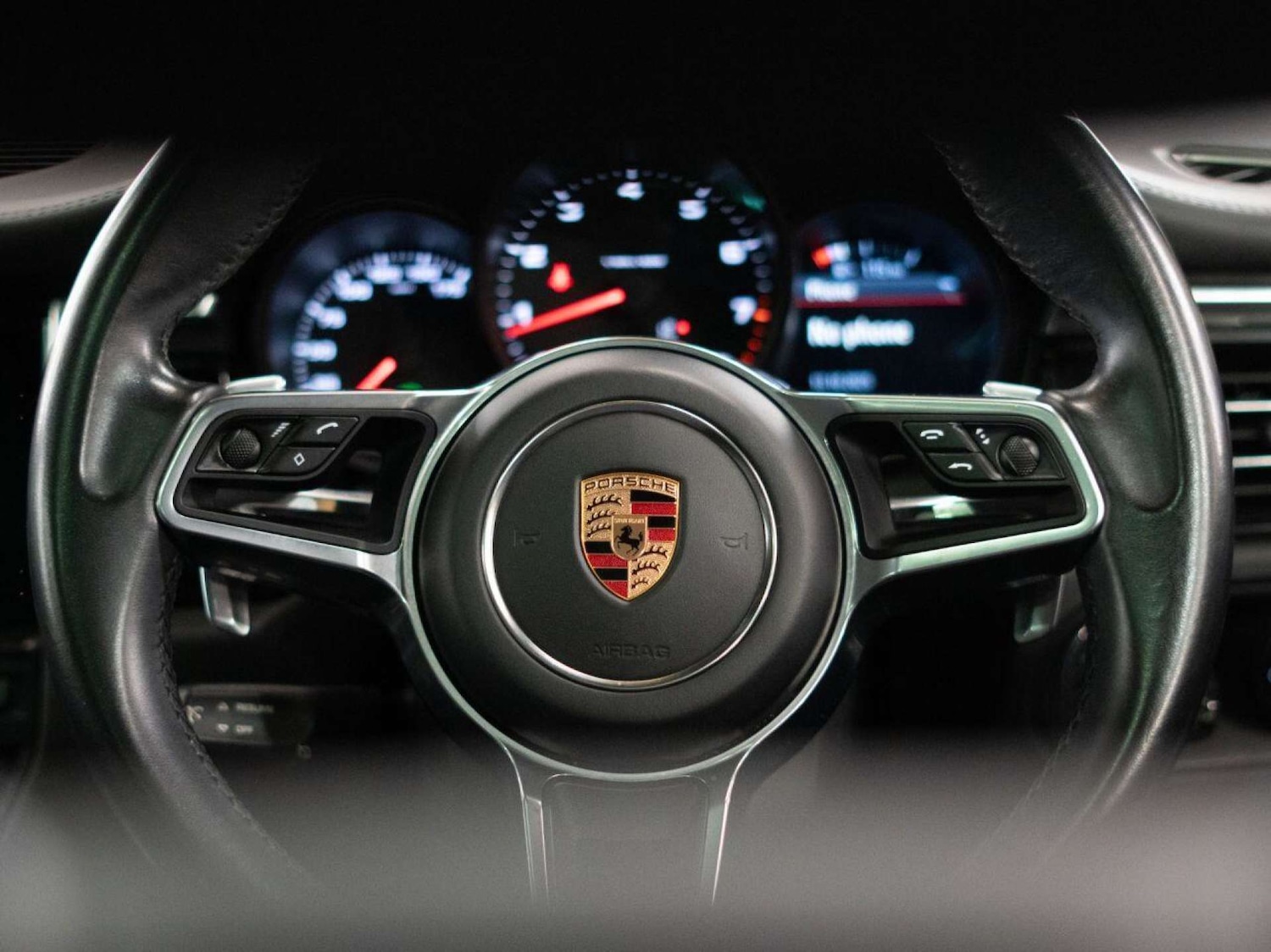 Used Porsche Macan 2018 for sale - 77022784: Photo 22