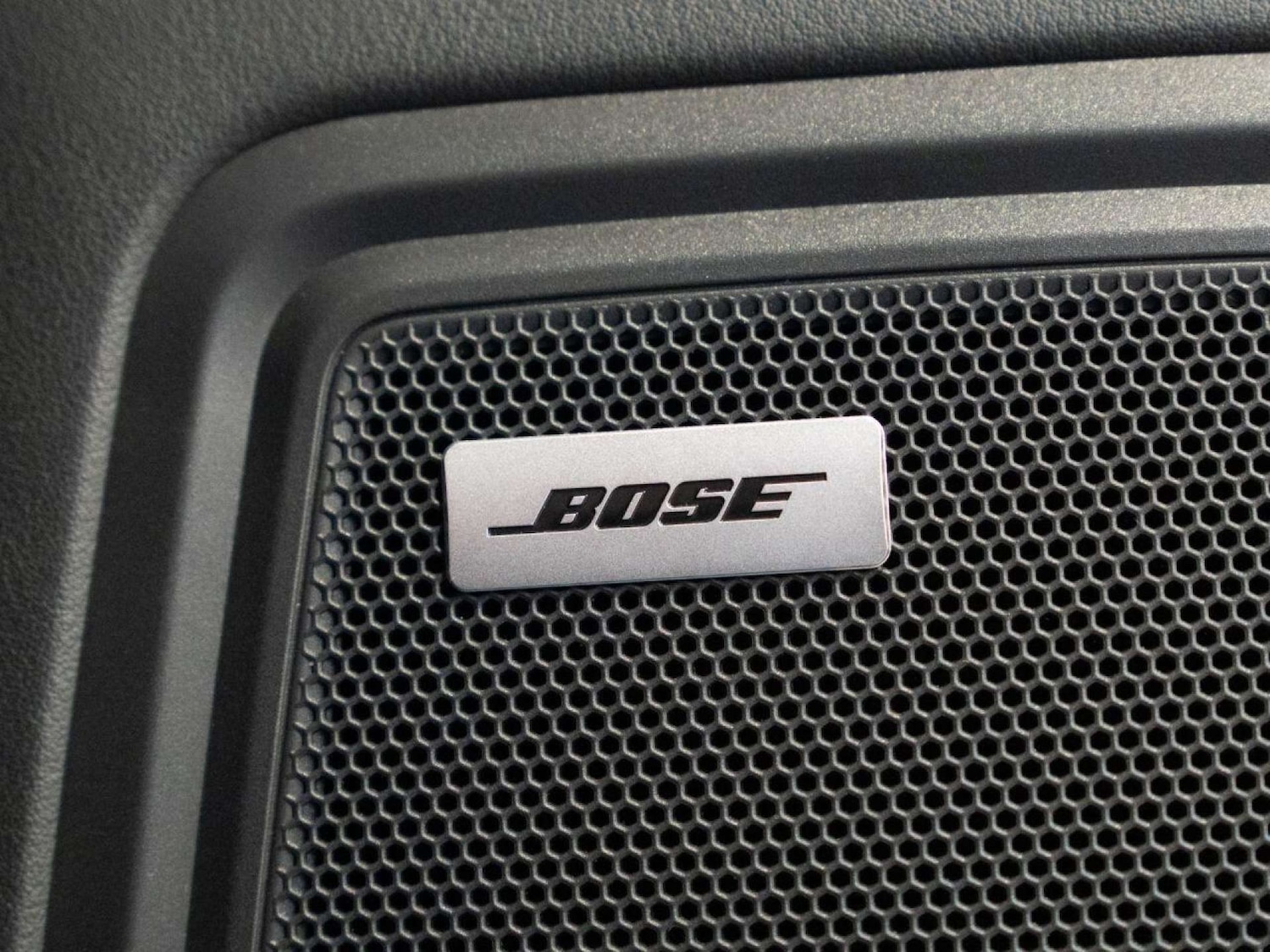 Used Porsche Macan 2018 for sale - 77022784: Photo 41