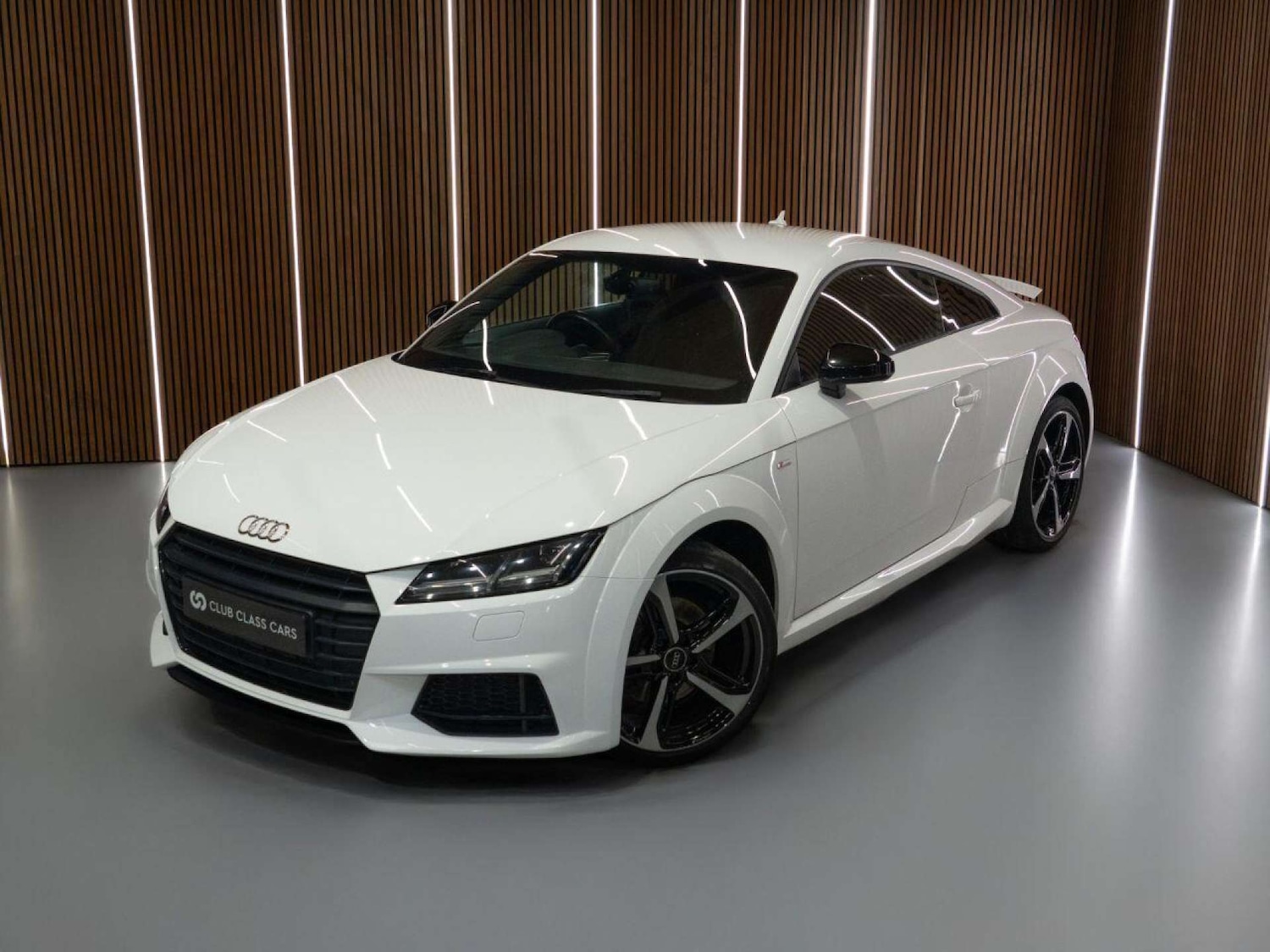 Used Audi TT 2017 for sale - 77022780: Photo 11
