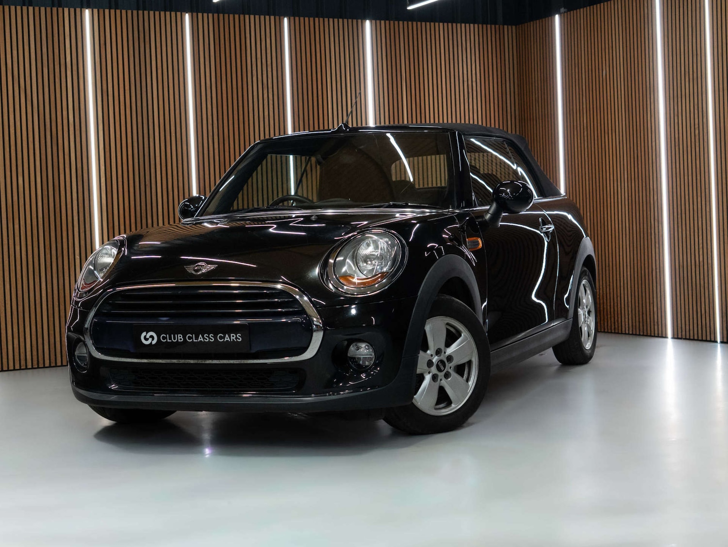 Used MINI Convertible 2016 for sale - 77276720: Photo 14