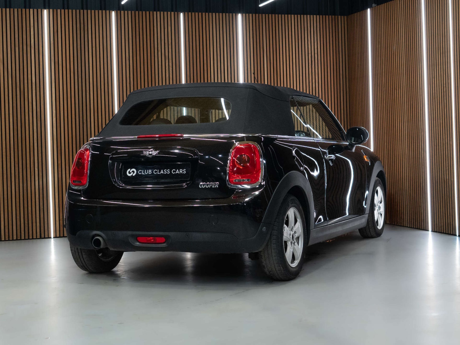 Used MINI Convertible 2016 for sale - 77276720: Photo 15