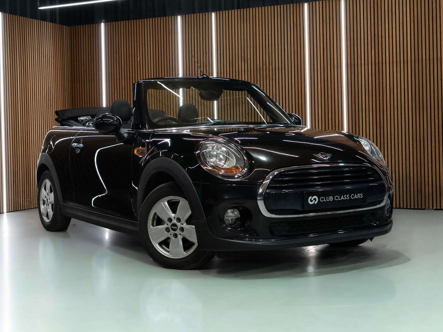 Used MINI Convertible 2016 for sale - 77276720: Photo 26