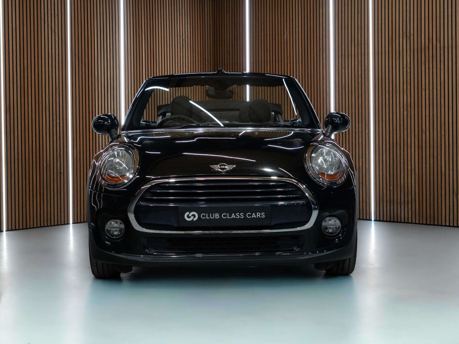 Used MINI Convertible 2016 for sale - 77276720: Photo 3