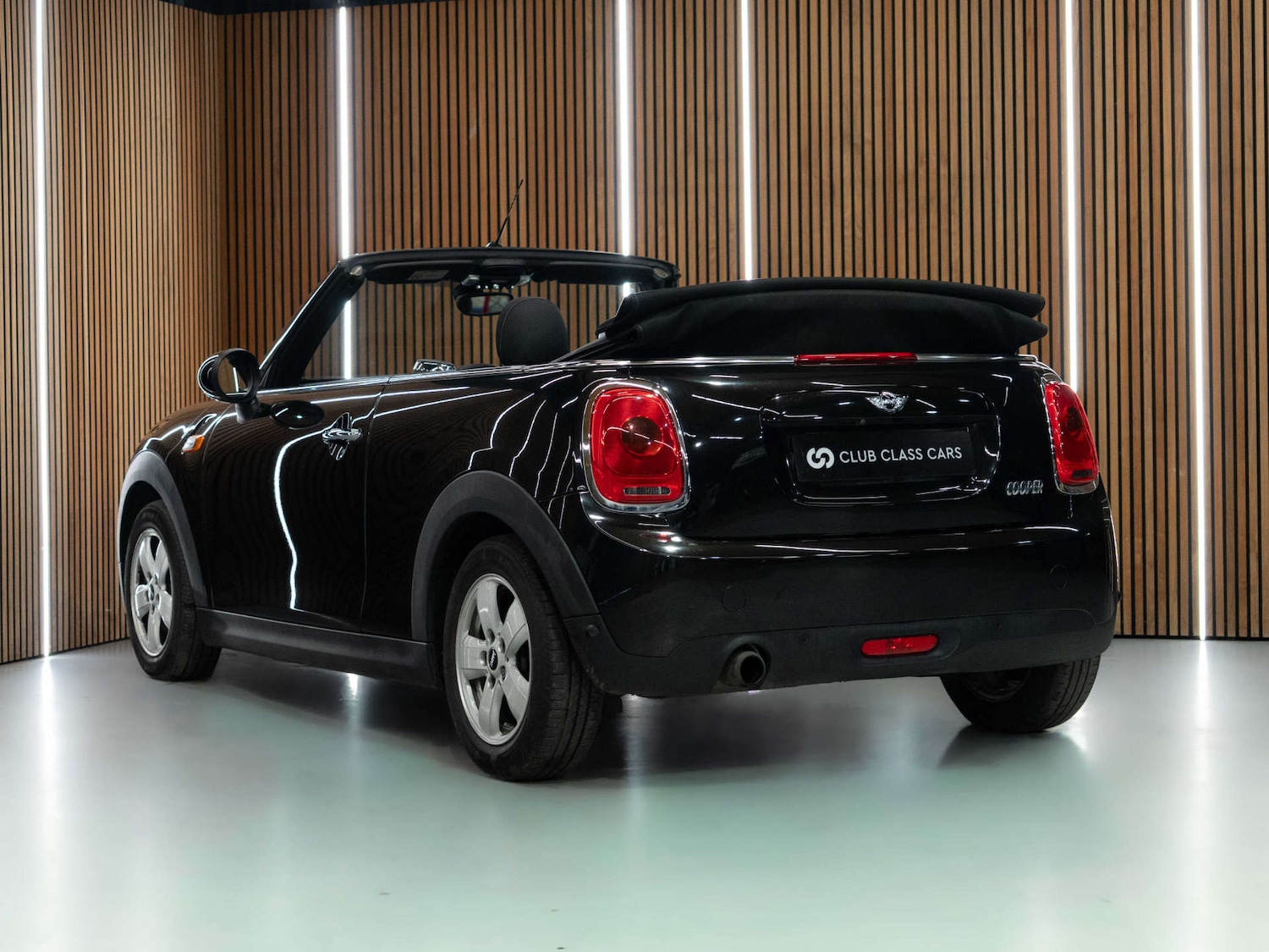 Used MINI Convertible 2016 for sale - 77276720: Photo 7