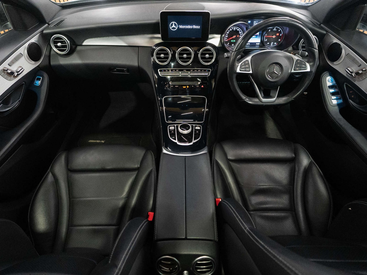 Used Mercedes-Benz C Class 2017 for sale - 77644046: Photo 2