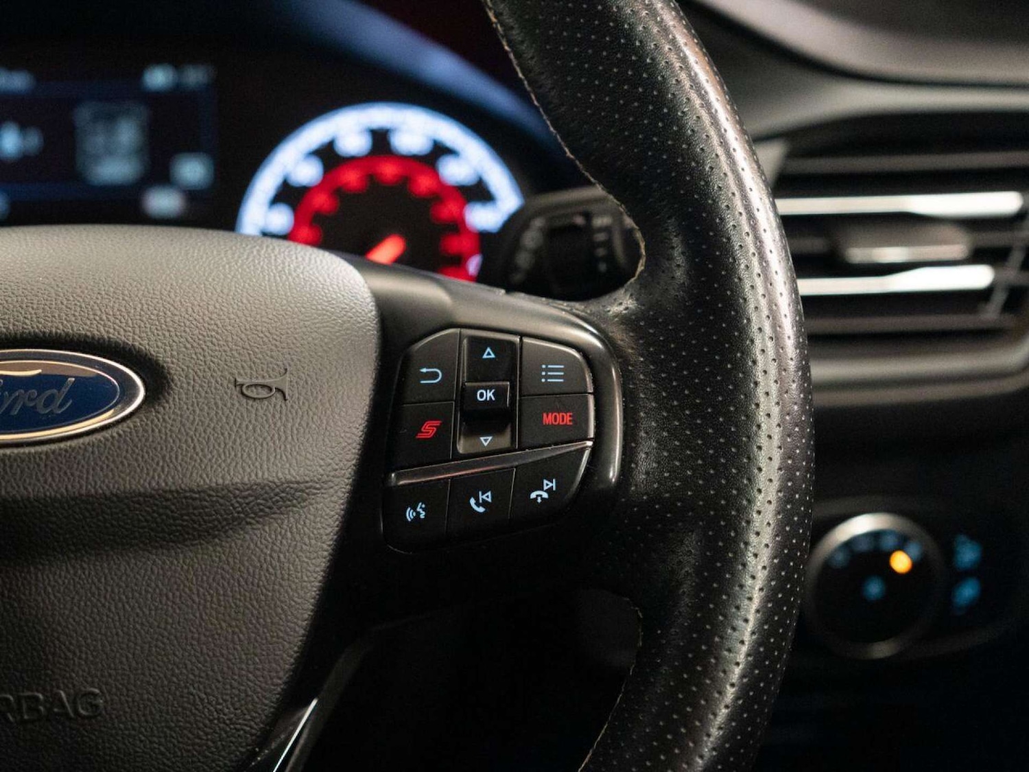 Used Ford Focus 2019 for sale - 77022794: Photo 18