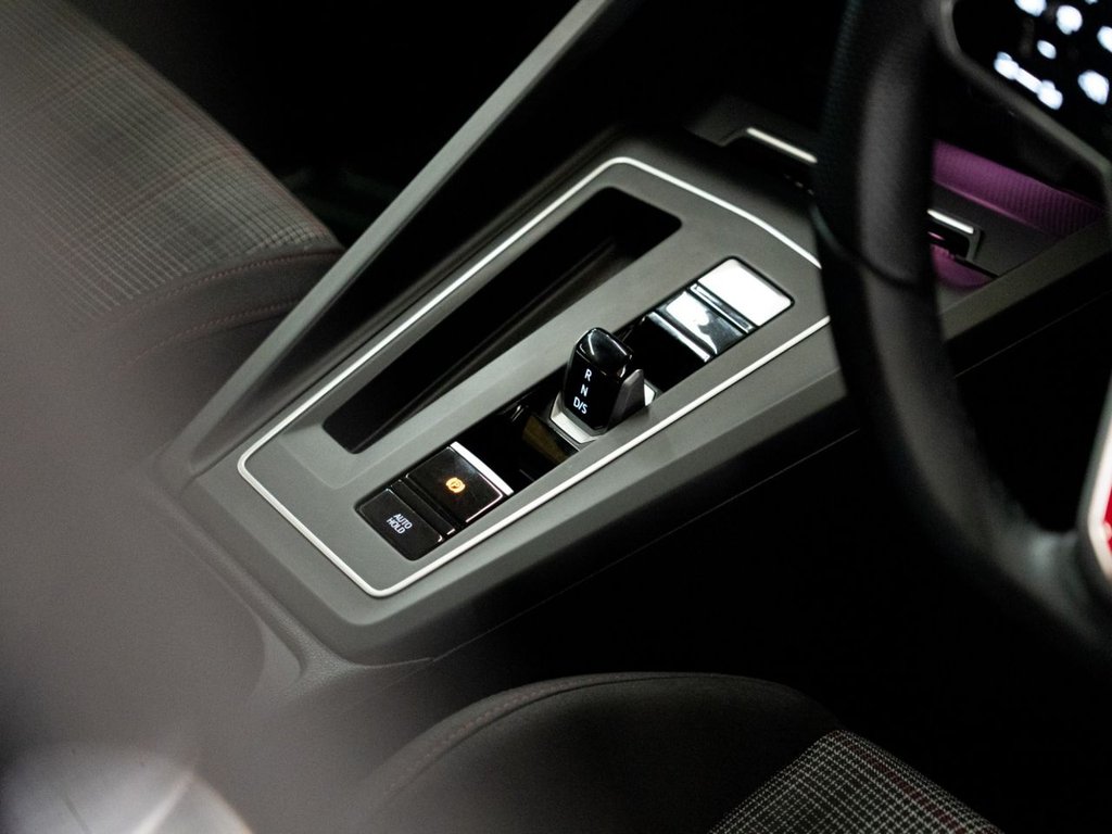 Used Volkswagen Golf 2020 for sale - 76690732: Photo 24