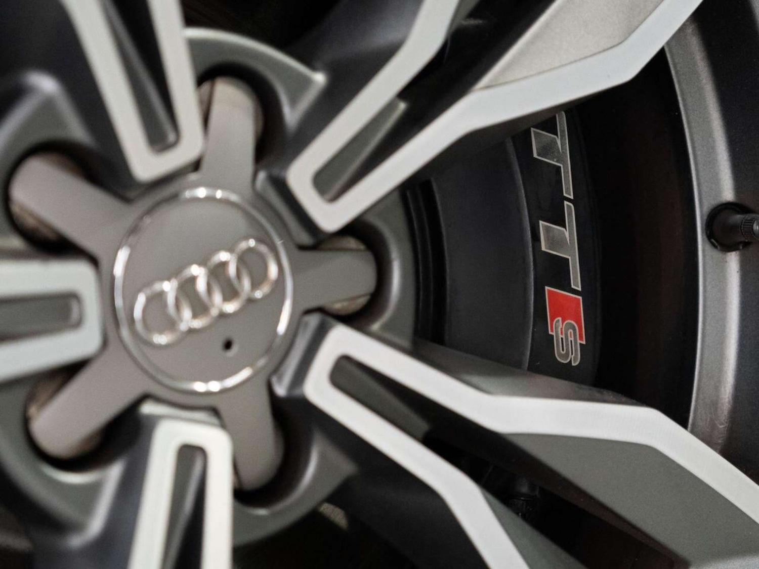 Used Audi TTS 2015 for sale - 77022761: Photo 11