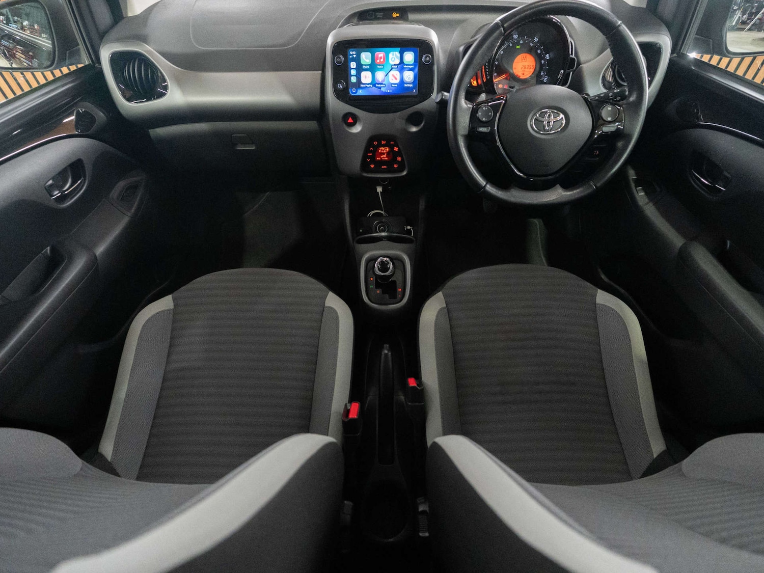 Used Toyota AYGO 2019 for sale - 77449504: Photo 2