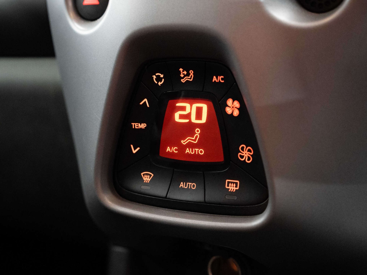 Used Toyota AYGO 2019 for sale - 77449504: Photo 24