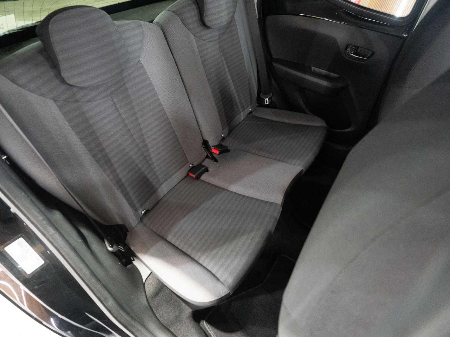 Used Toyota AYGO 2019 for sale - 77449504: Photo 26