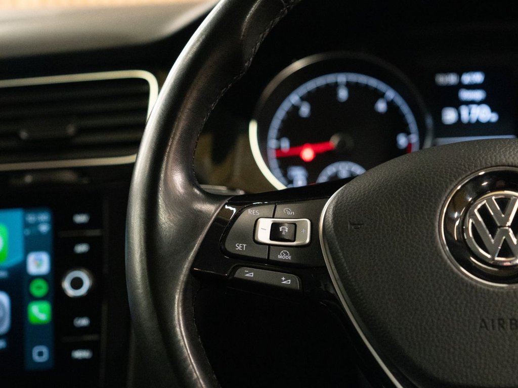 Used Volkswagen Golf 2017 for sale - 76690759: Photo 17