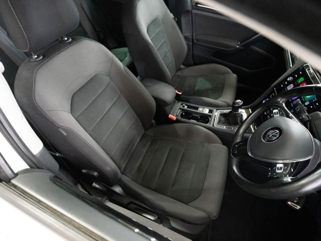 Used Volkswagen Golf 2017 for sale - 76690759: Photo 26