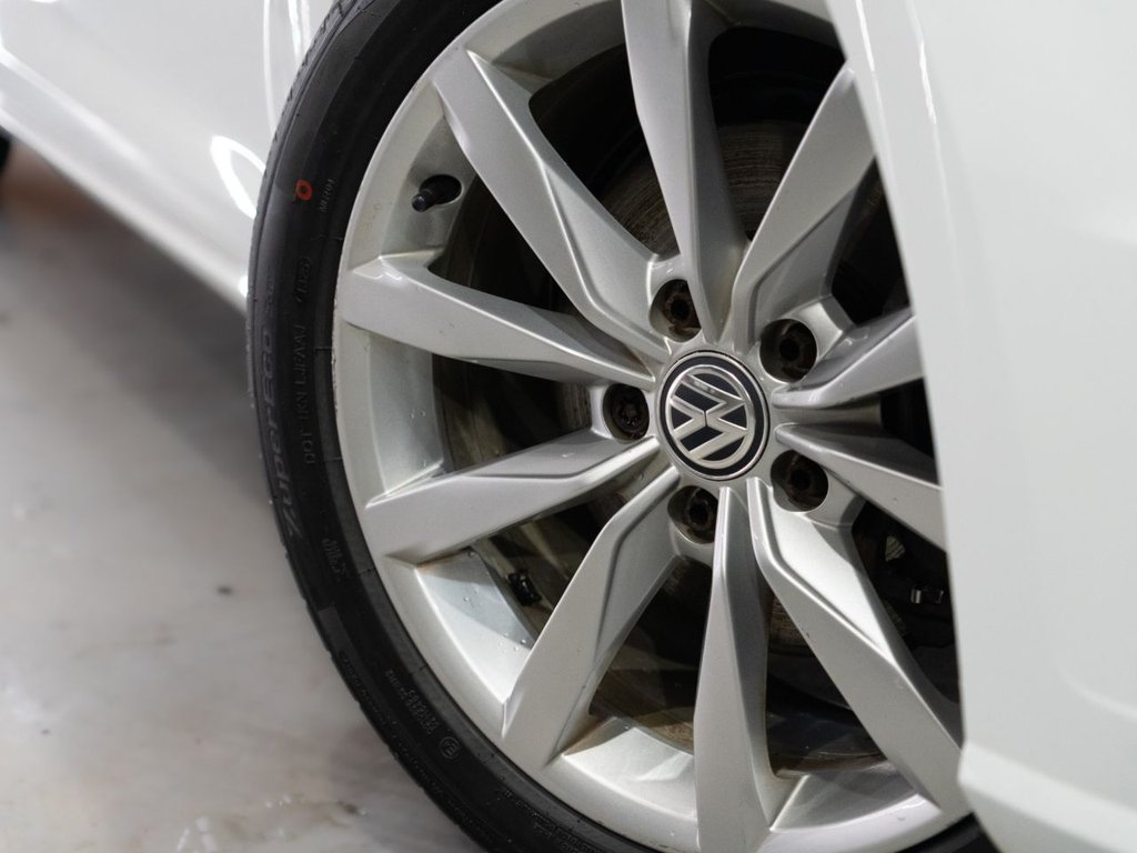 Used Volkswagen Golf 2017 for sale - 76690759: Photo 8