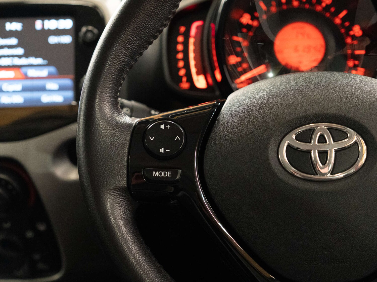 Used Toyota AYGO 2017 for sale - 78080678: Photo 13