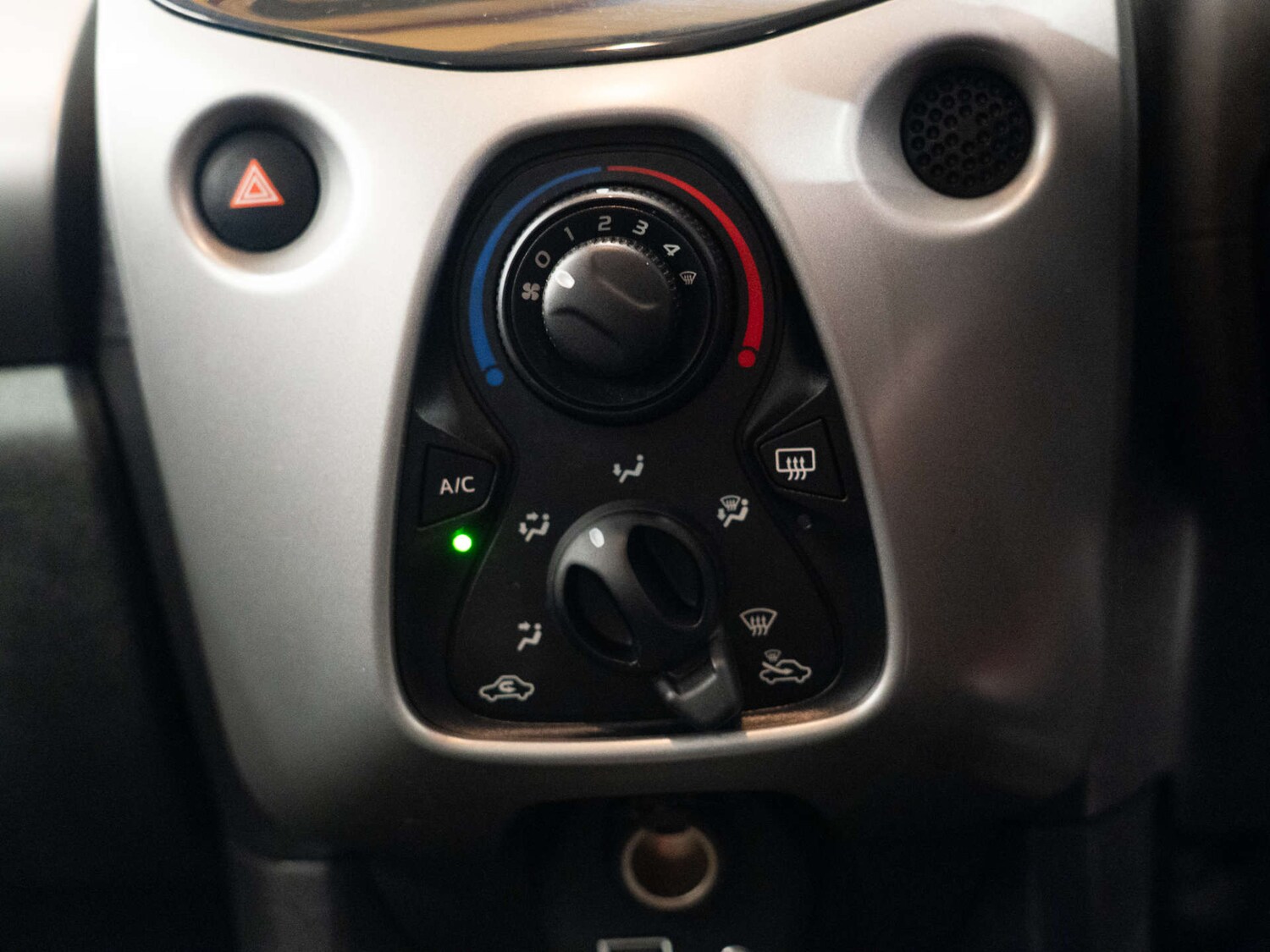 Used Toyota AYGO 2017 for sale - 78080678: Photo 19