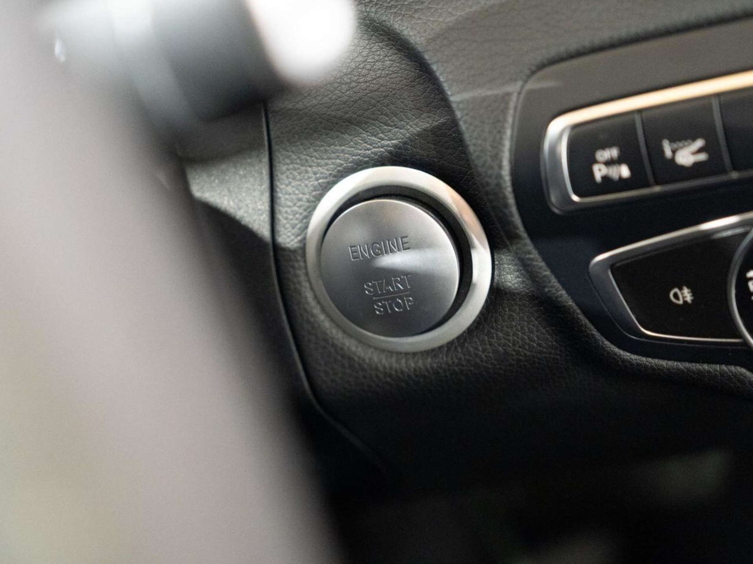 Used Mercedes-Benz C Class 2017 for sale - 77022762: Photo 44