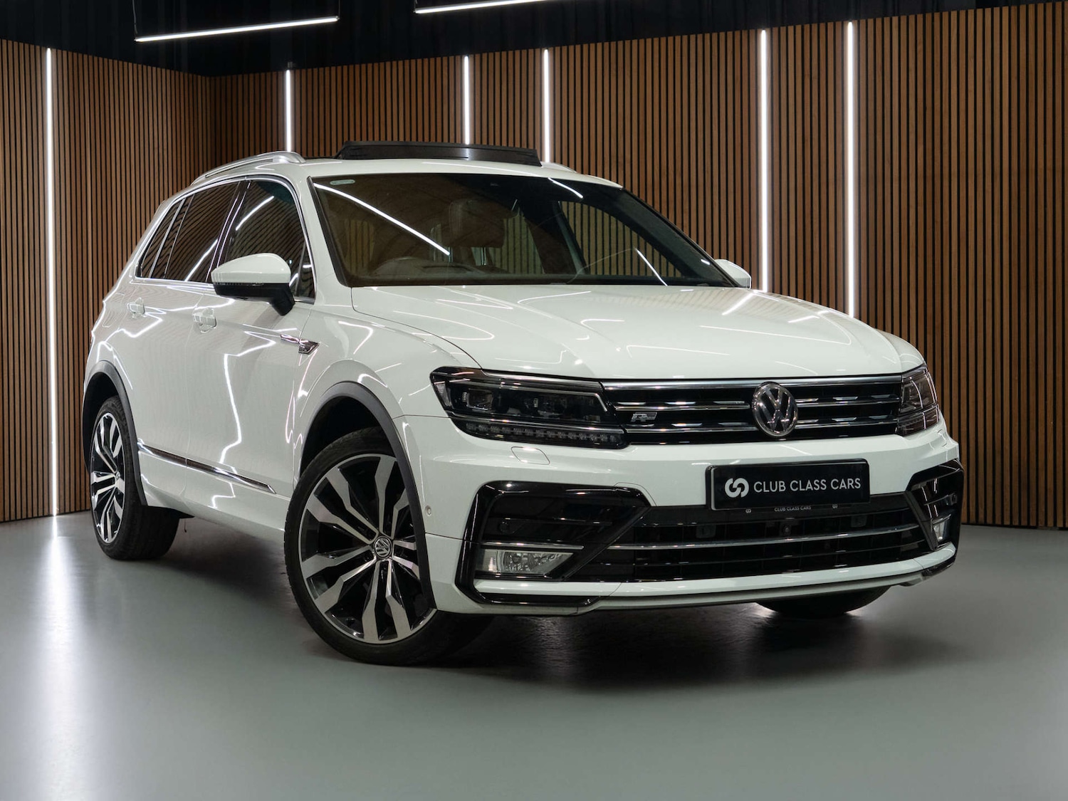 Used Volkswagen Tiguan 2016 for sale - 77139230: Photo 32