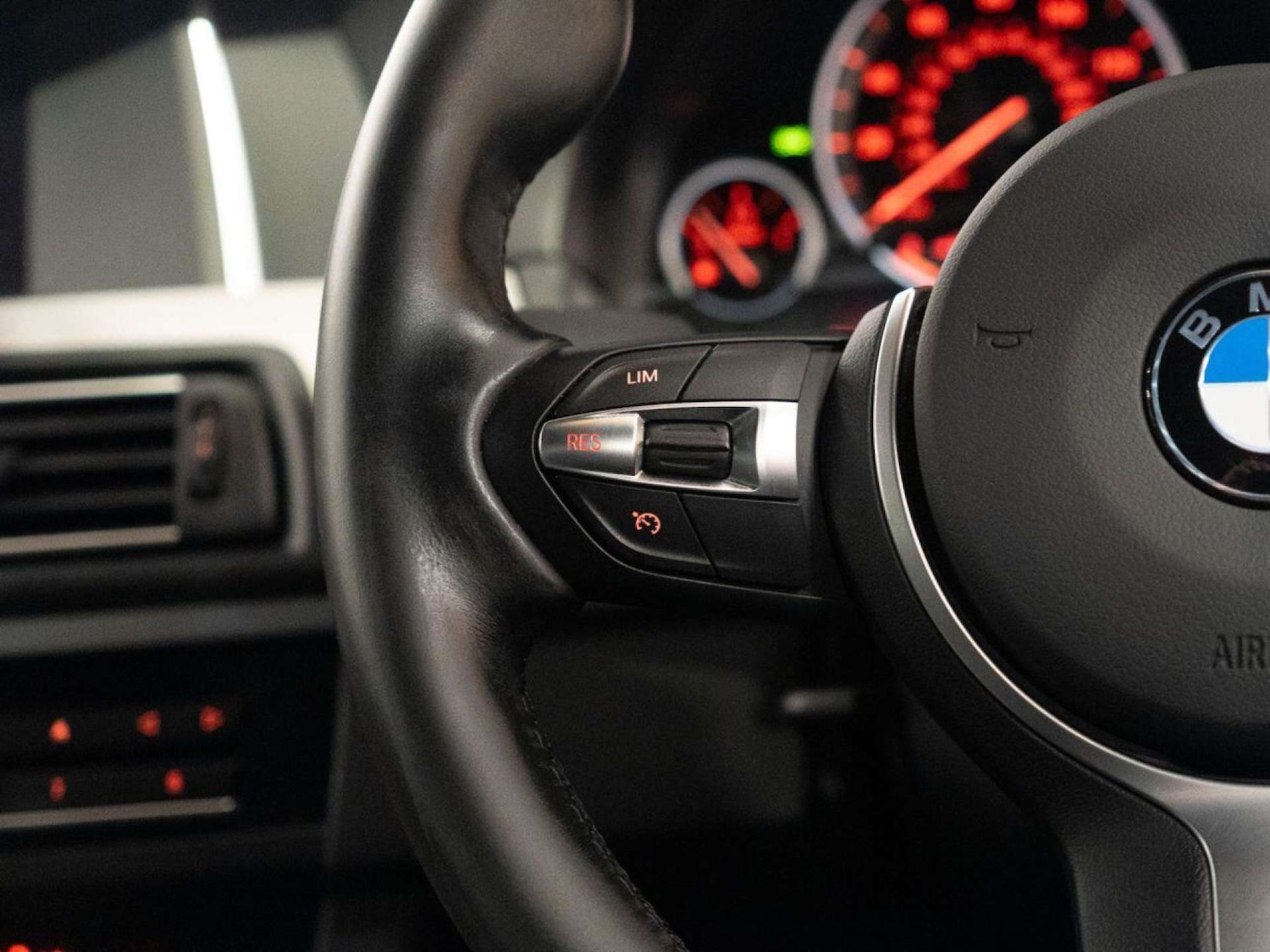 Used BMW 5 Series 2014 for sale - 77025205: Photo 15