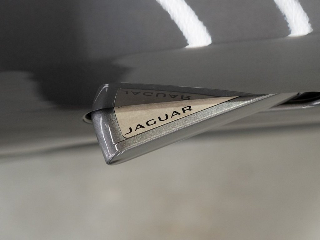 Used Jaguar F-Type 2018 for sale - 76690760: Photo 12