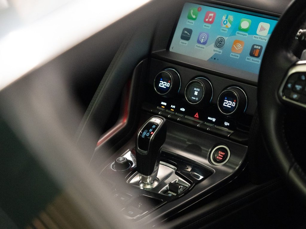 Used Jaguar F-Type 2018 for sale - 76690760: Photo 26