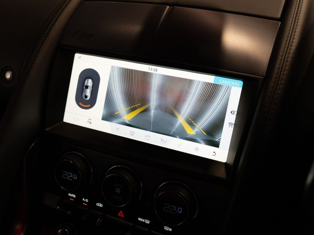 Used Jaguar F-Type 2018 for sale - 76690760: Photo 32