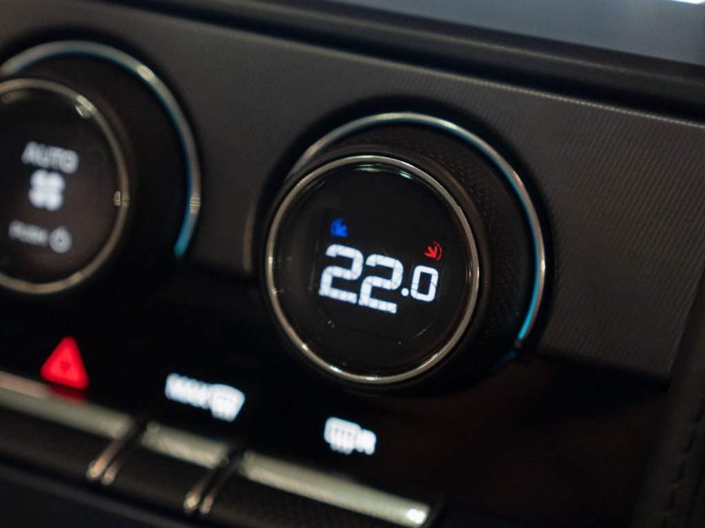 Used Jaguar F-Type 2018 for sale - 76690760: Photo 35