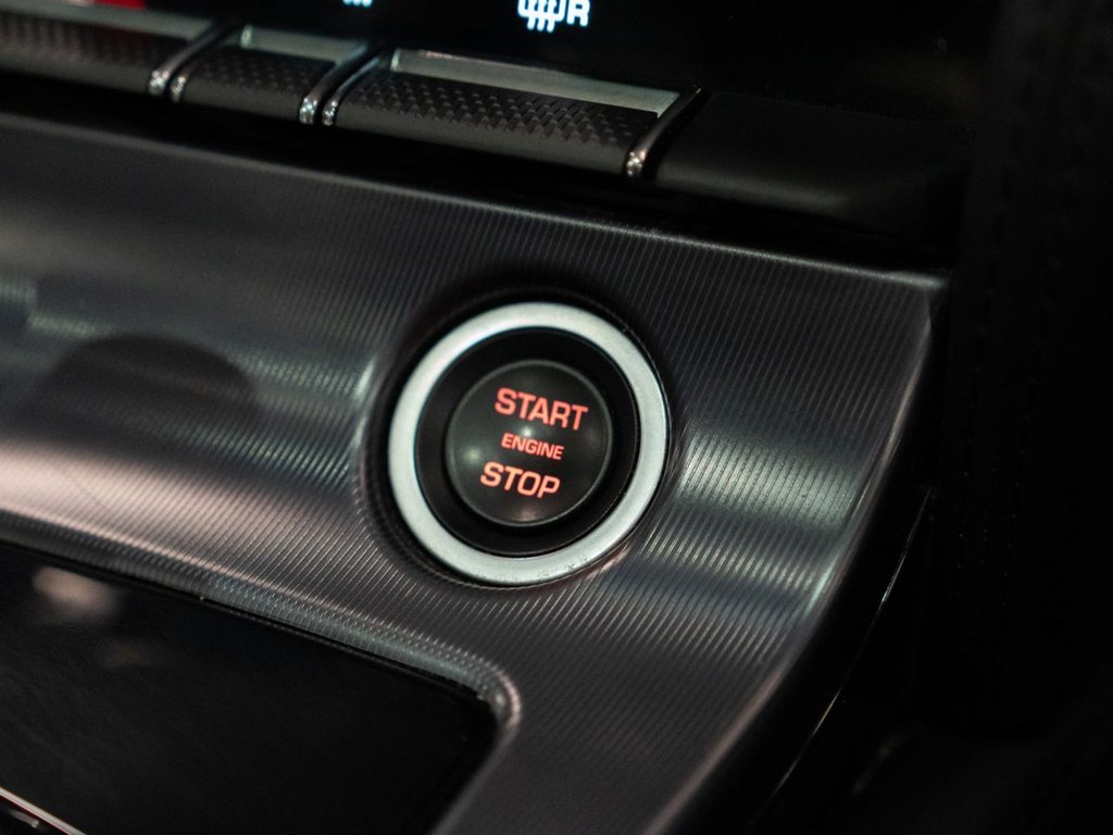 Used Jaguar F-Type 2018 for sale - 76690760: Photo 36