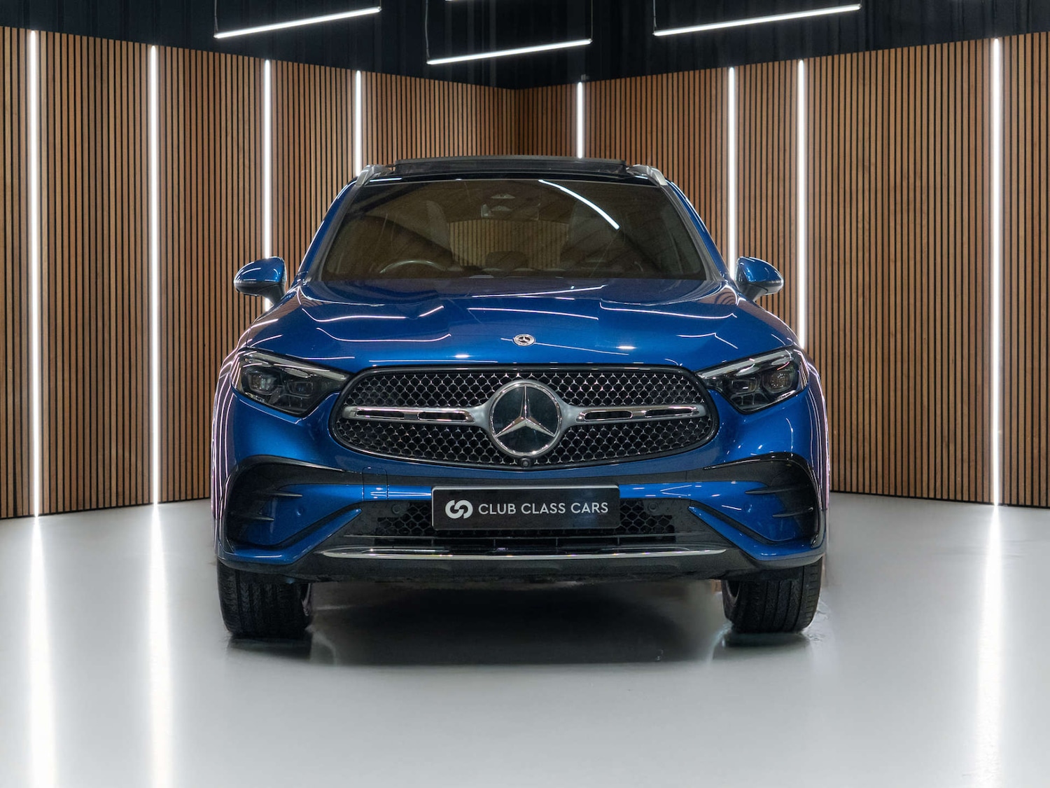 Used Mercedes-Benz GLC 2023 for sale - 77105771: Photo 4