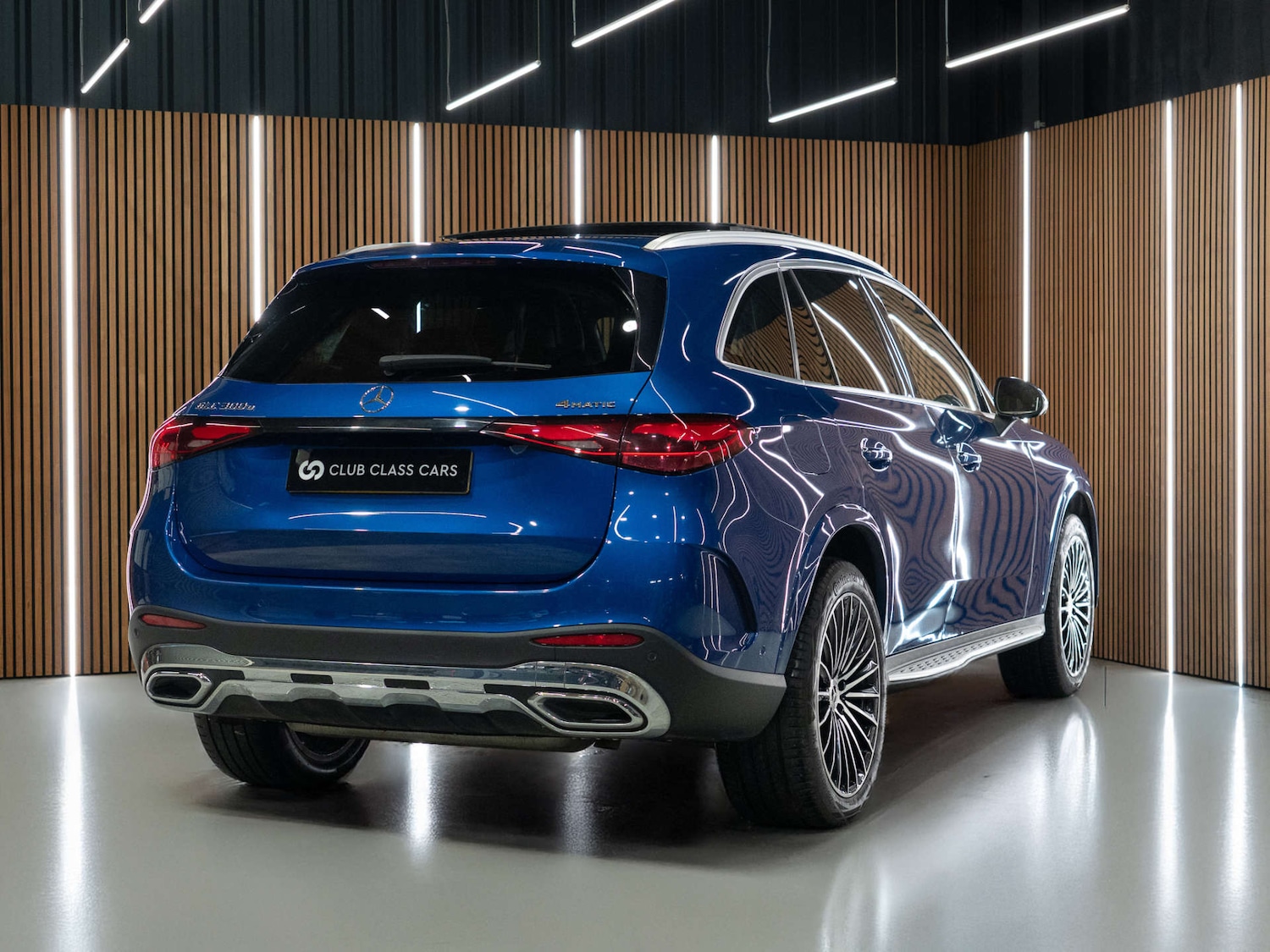 Used Mercedes-Benz GLC 2023 for sale - 77105771: Photo 6