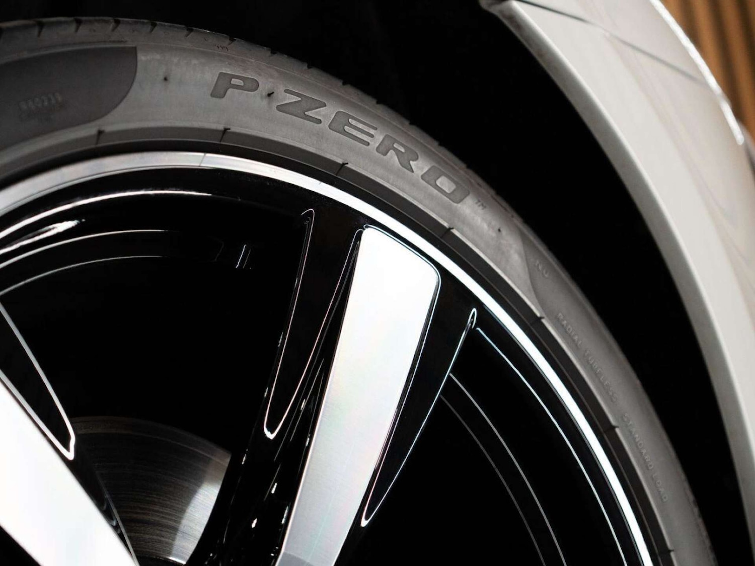 Used Porsche Macan 2023 for sale - 77022786: Photo 14