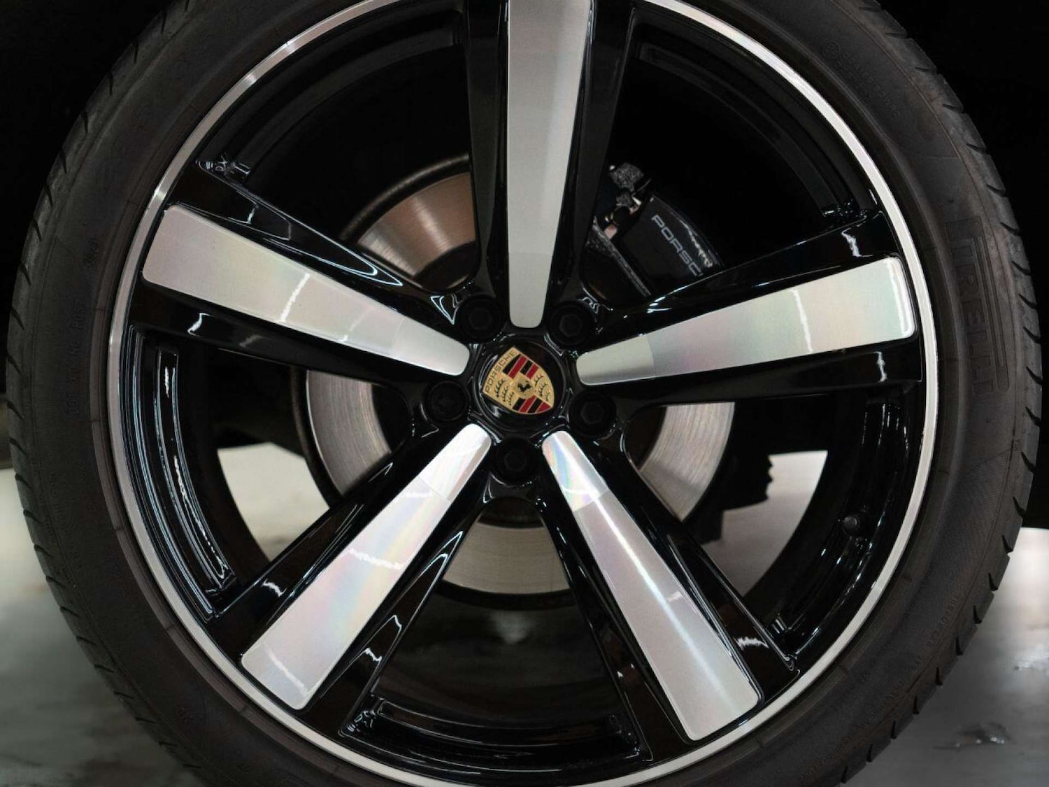 Used Porsche Macan 2023 for sale - 77022786: Photo 16