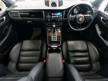 Used Porsche Macan 2023 for sale - 77022786: Photo