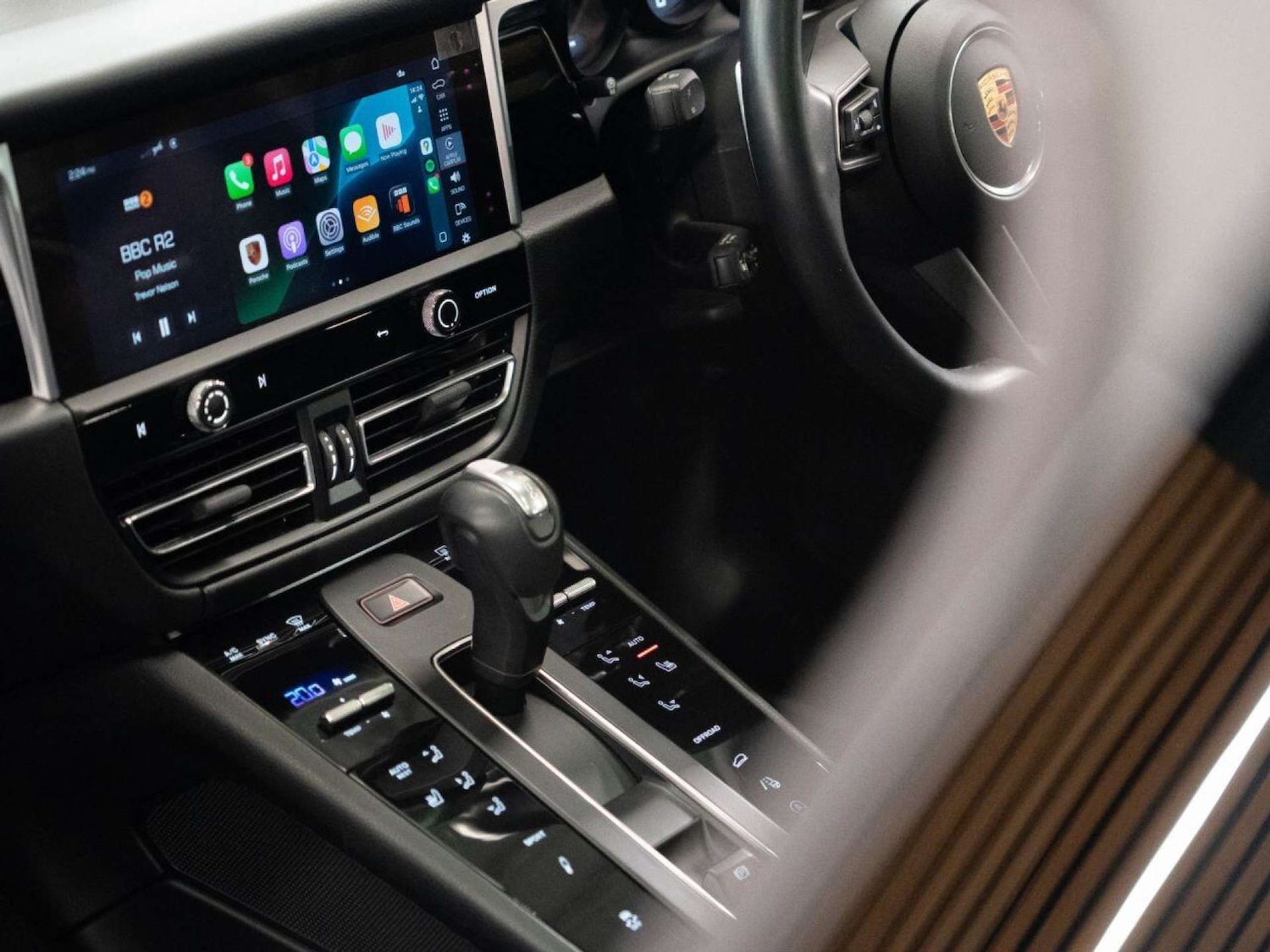 Used Porsche Macan 2023 for sale - 77022786: Photo 34