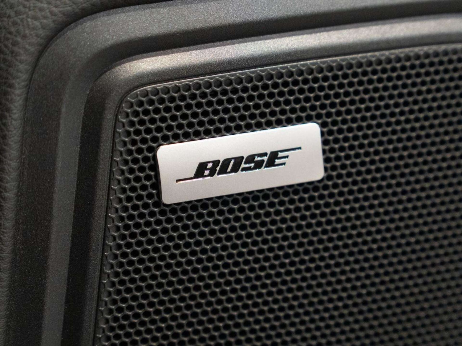 Used Porsche Macan 2023 for sale - 77022786: Photo 36