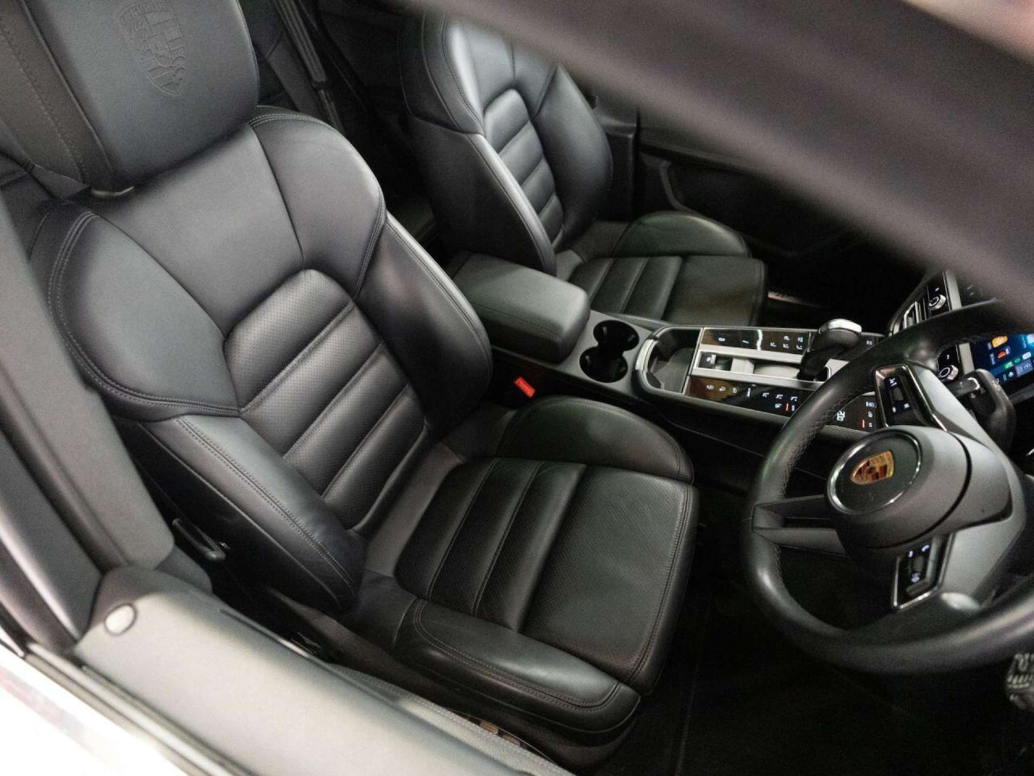 Used Porsche Macan 2023 for sale - 77022786: Photo 41