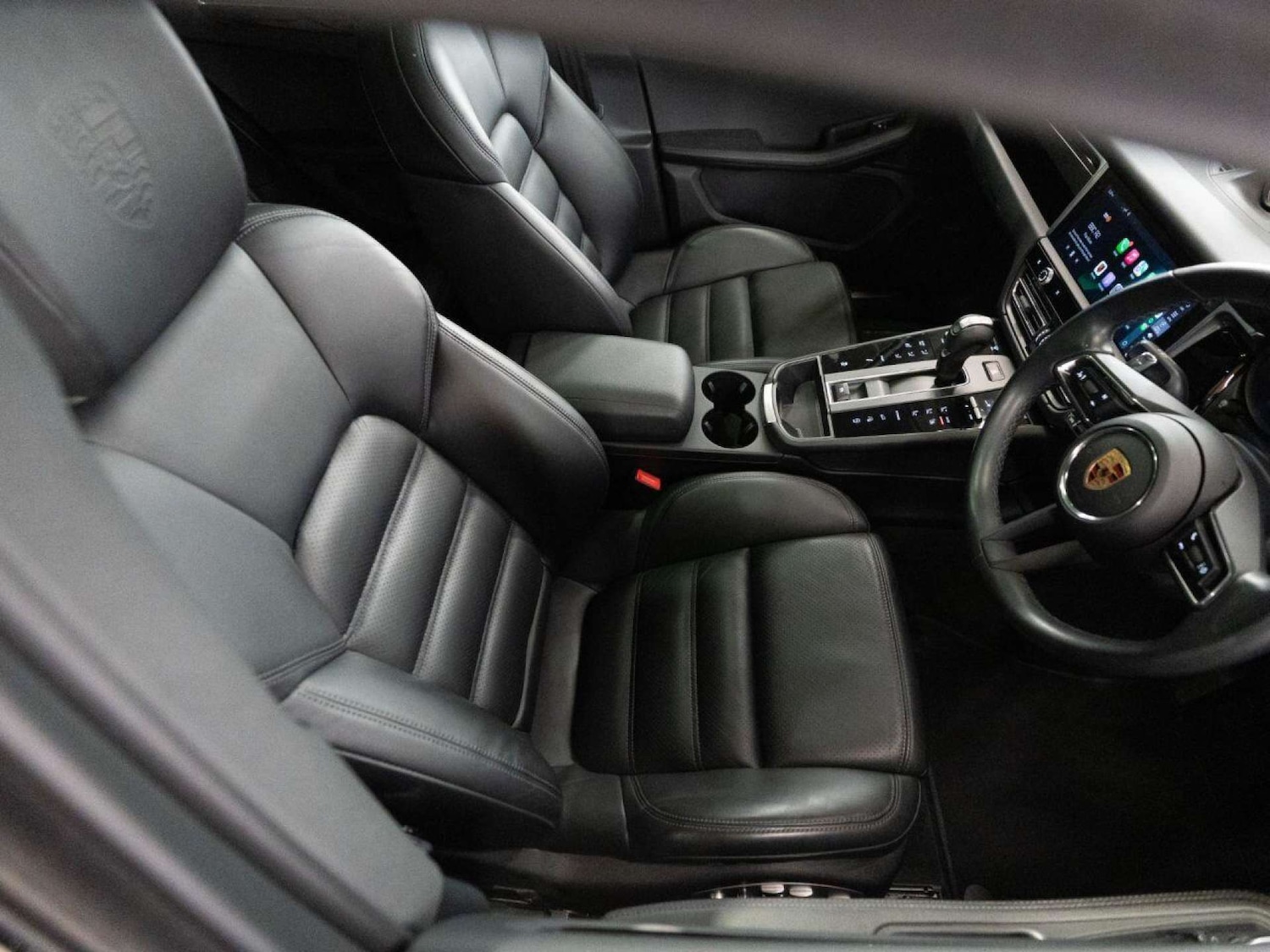 Used Porsche Macan 2023 for sale - 77022786: Photo 43