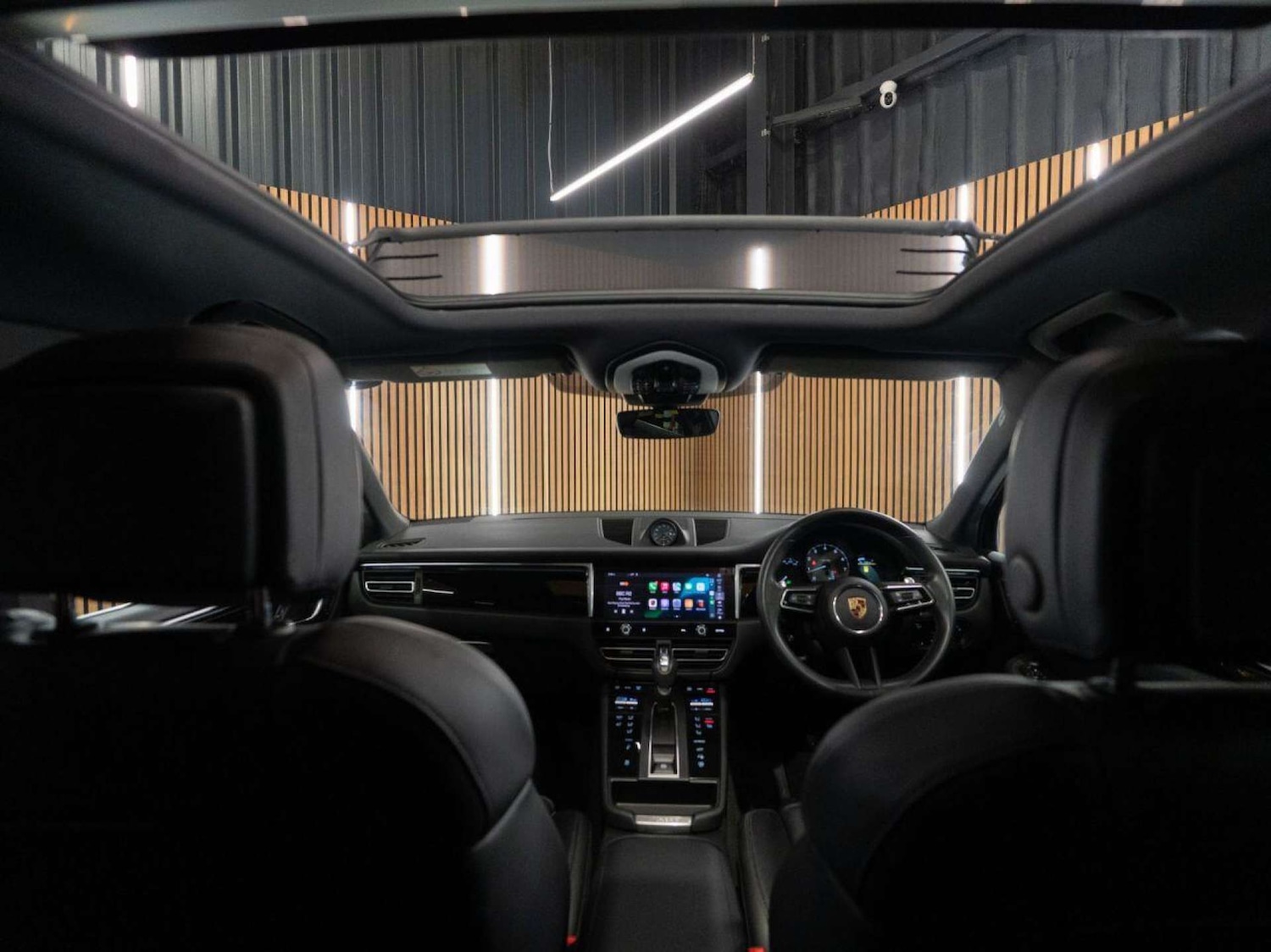 Used Porsche Macan 2023 for sale - 77022786: Photo 48