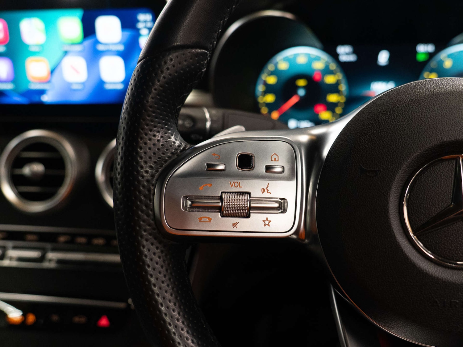 Used Mercedes-Benz C Class 2018 for sale - 77115843: Photo 15