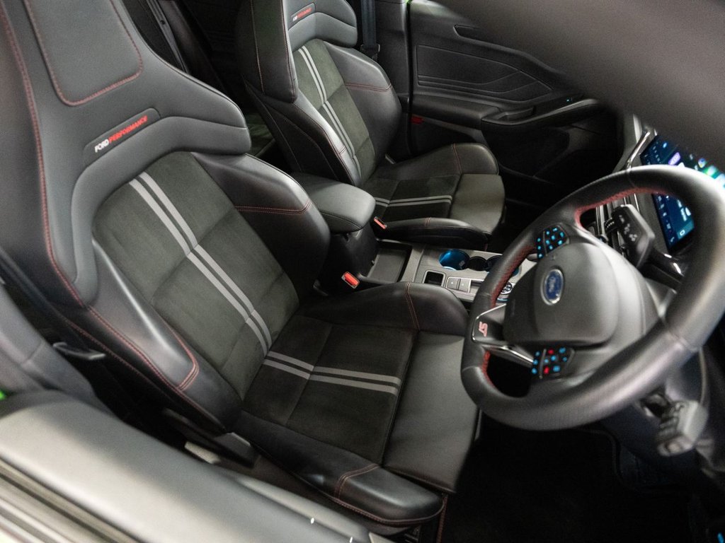 Used Ford Focus 2024 for sale - 76867610: Photo 25