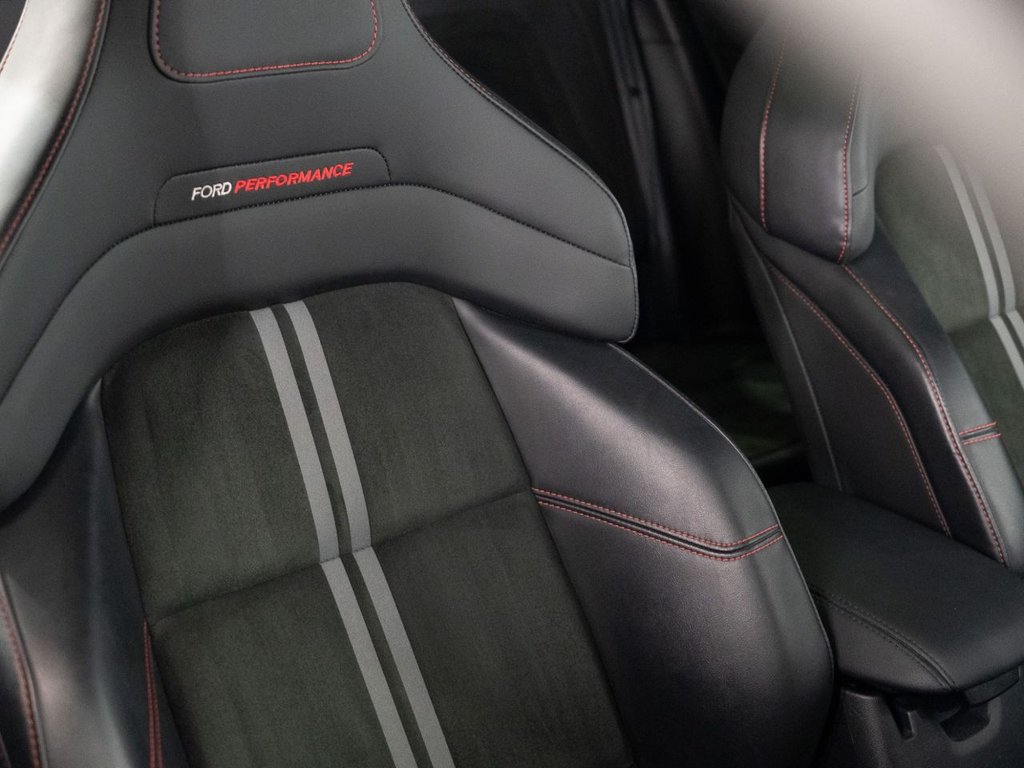 Used Ford Focus 2024 for sale - 76867610: Photo 32