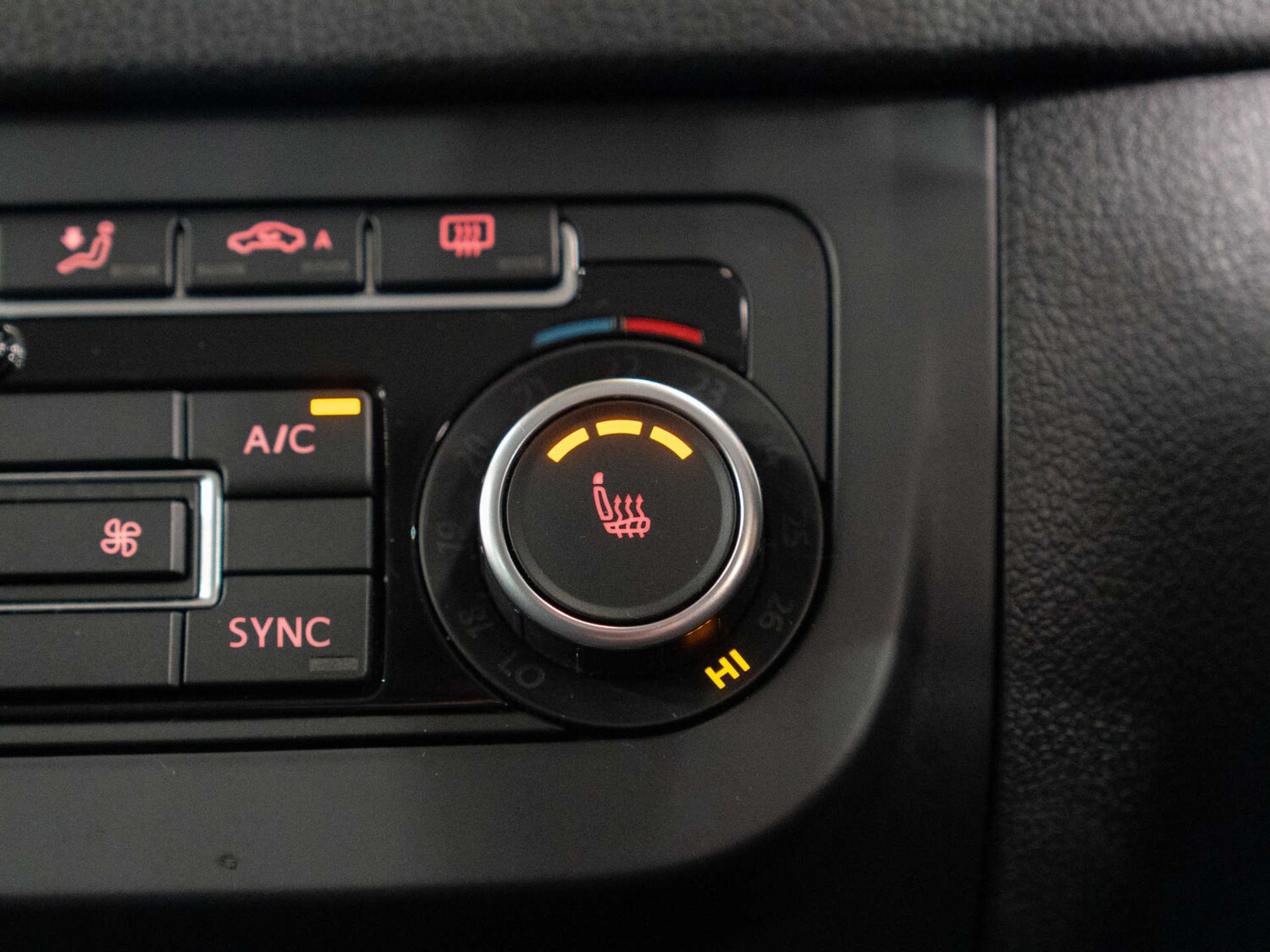 Used Volkswagen Tiguan 2015 for sale - 77567788: Photo 19