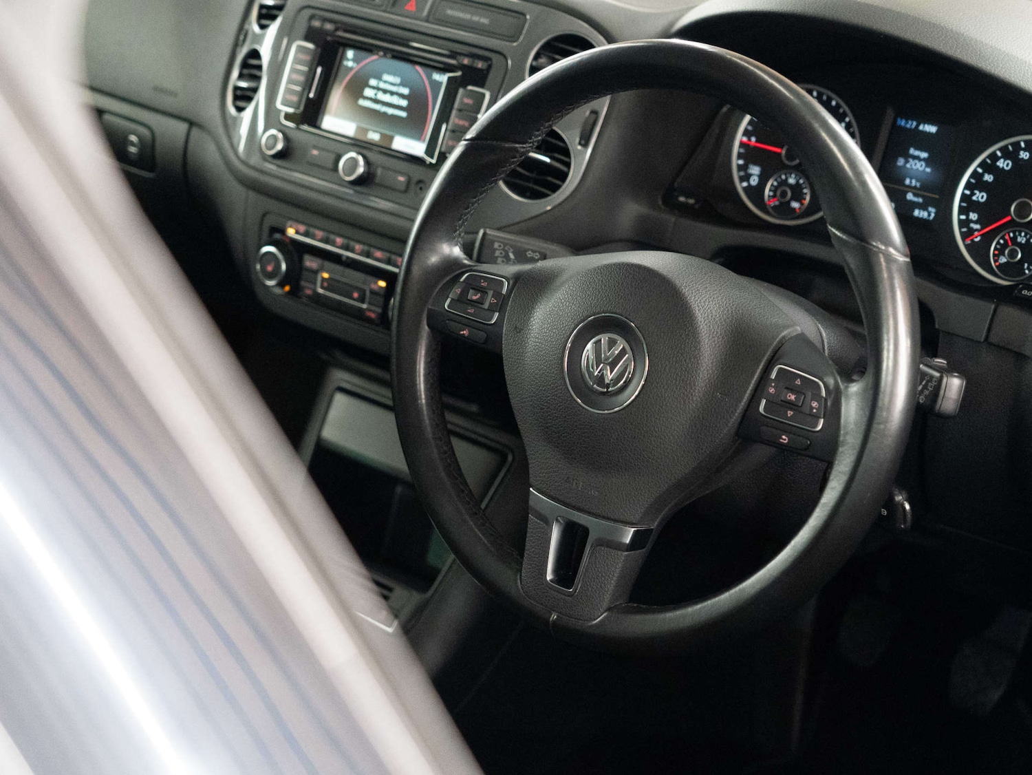 Used Volkswagen Tiguan 2015 for sale - 77567788: Photo 9