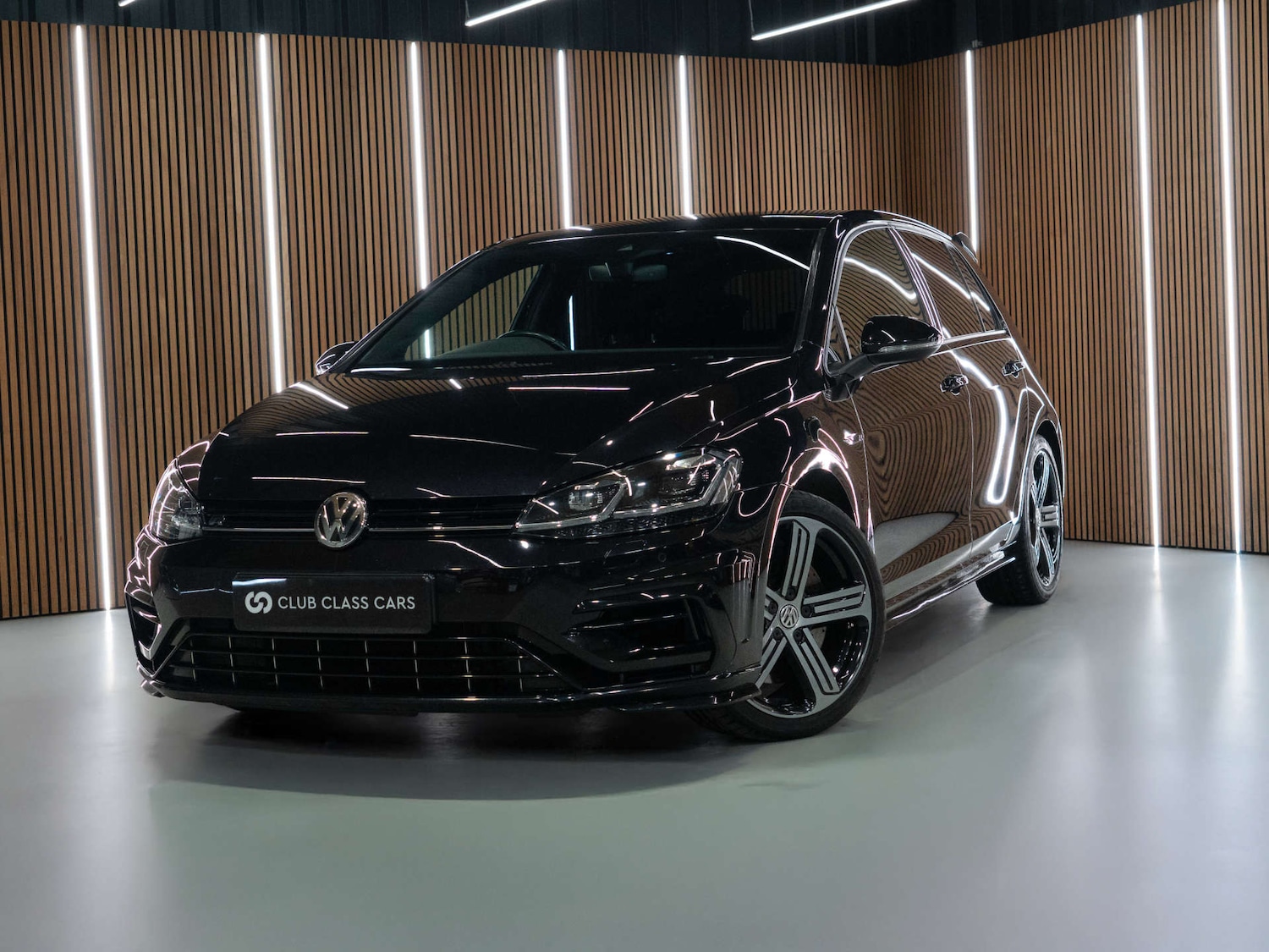 Used Volkswagen Golf 2020 for sale - 77802717: Photo 4