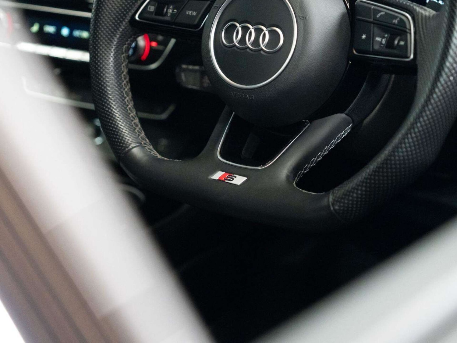 Used Audi A4 2021 for sale - 77023557: Photo 15