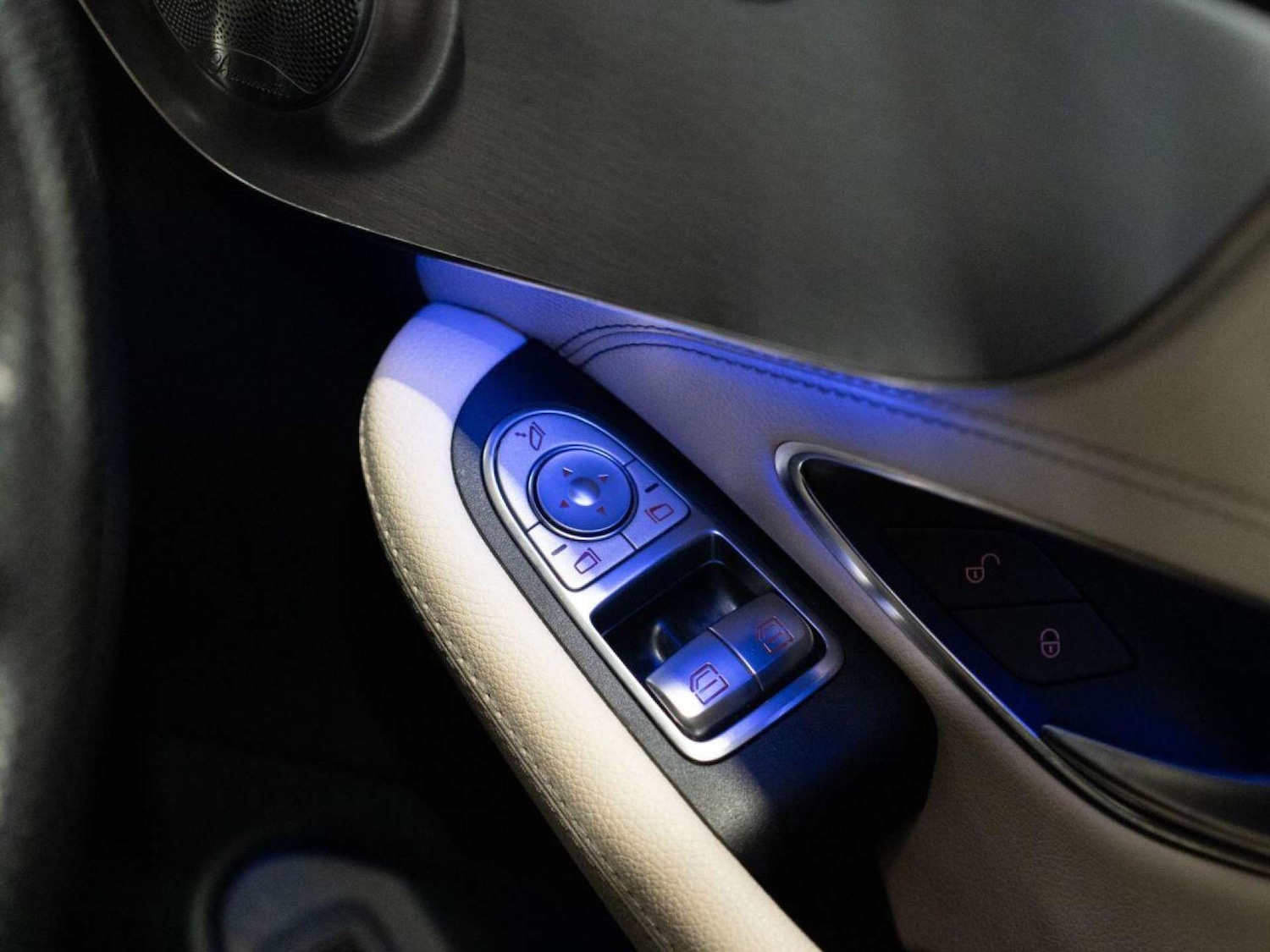 Used Mercedes-Benz C Class 2020 for sale - 77022756: Photo 32