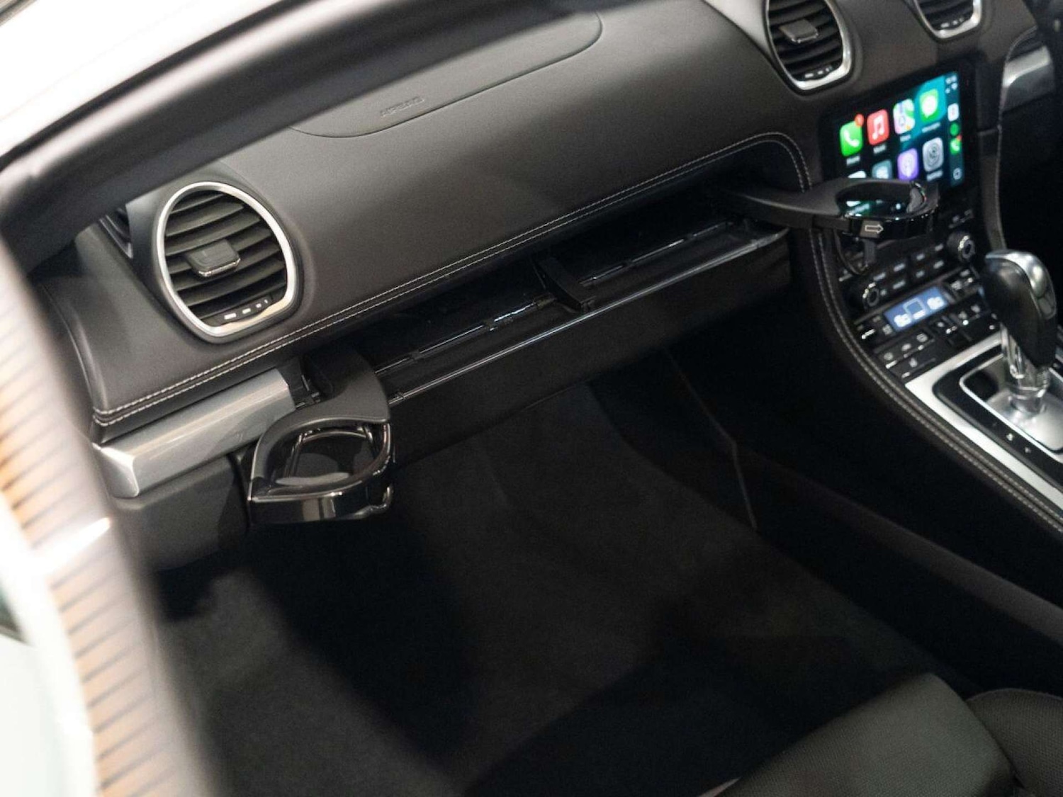 Used Porsche 718 Cayman 2018 for sale - 77022788: Photo 28