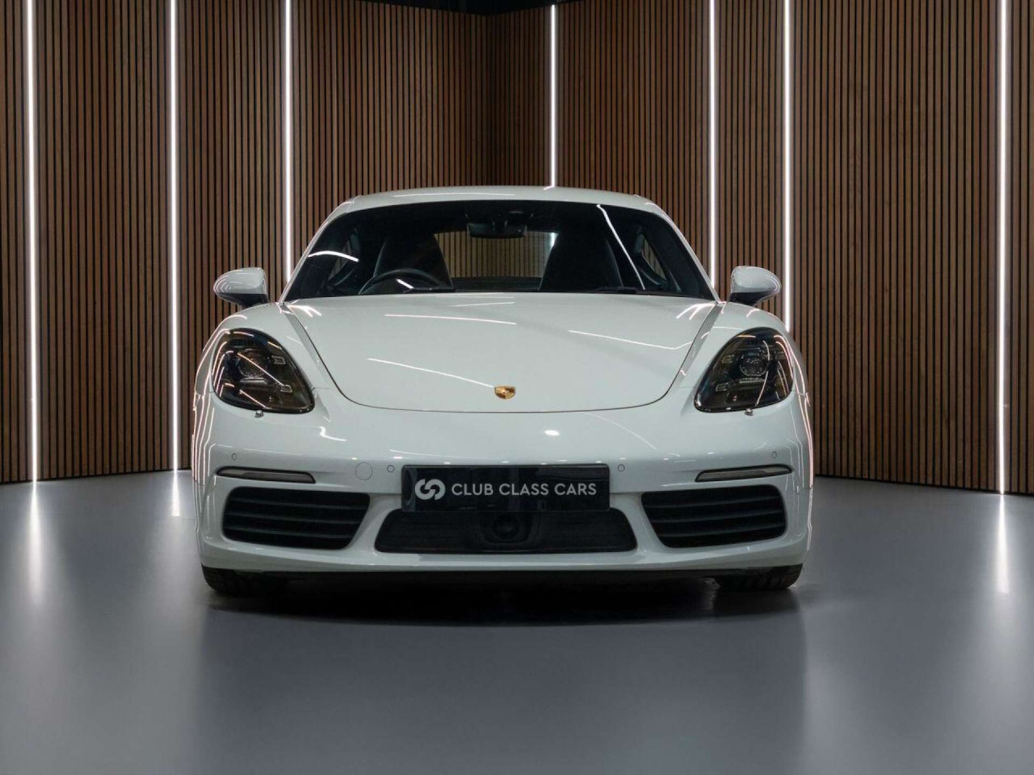 Used Porsche 718 Cayman 2018 for sale - 77022788: Photo 3